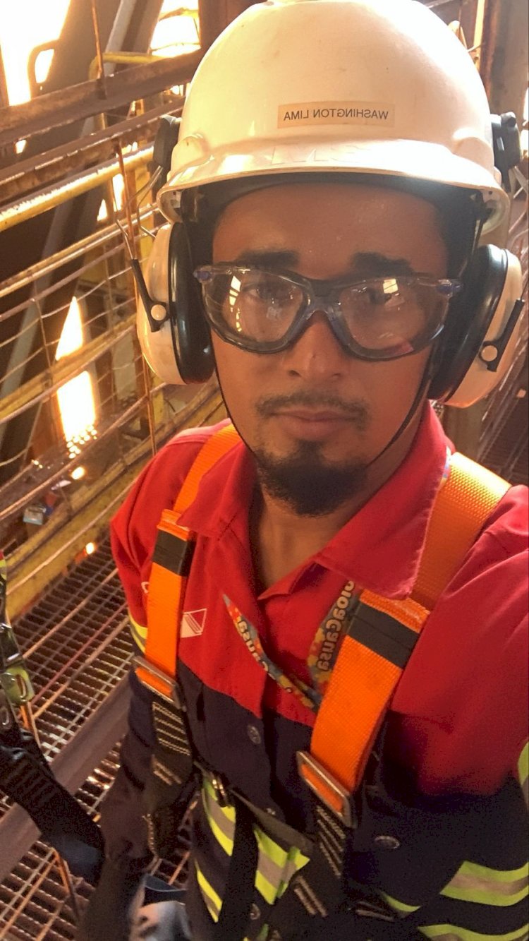 Do Chão de Fábrica à Liderança: 5 Competências de Gestão para 2026